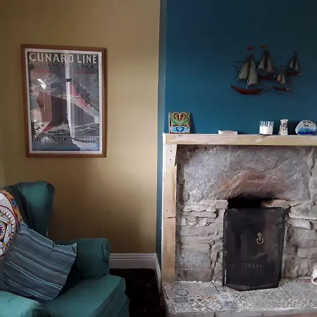 The Blue House Tatil Evi